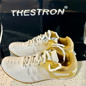 New unisex kids track and field shoes size 32 EU/210mm